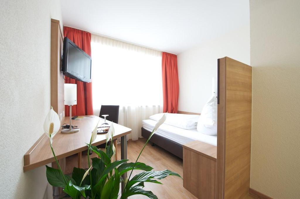 Hotel Zur Riss Біберах-на-Рісі Номер фото